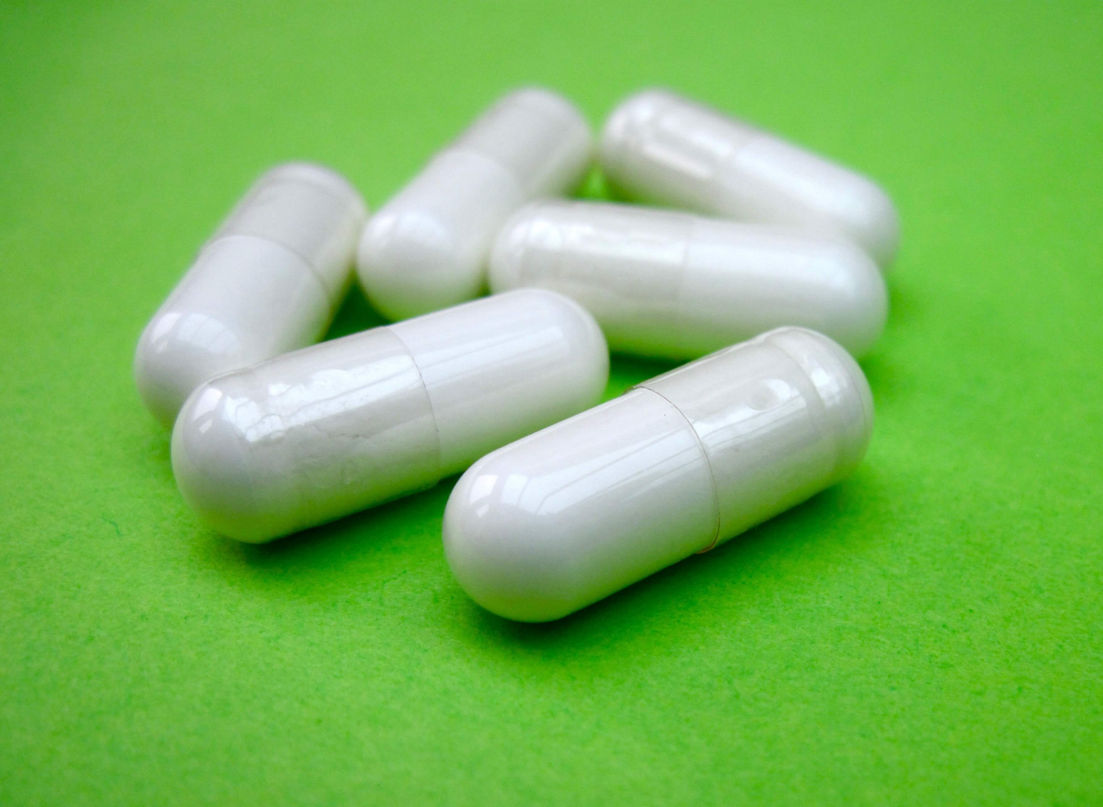 Health supplement capsules